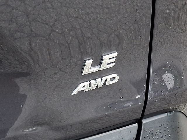 2020 Toyota RAV4 LE
