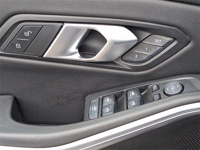 2024 BMW 3 Series 330e xDrive