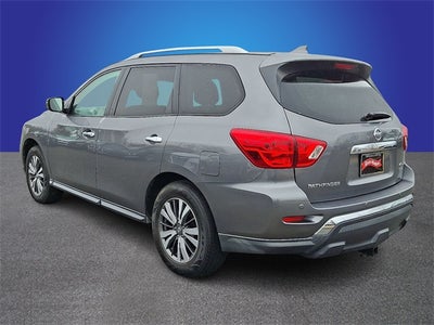 2019 Nissan Pathfinder SV