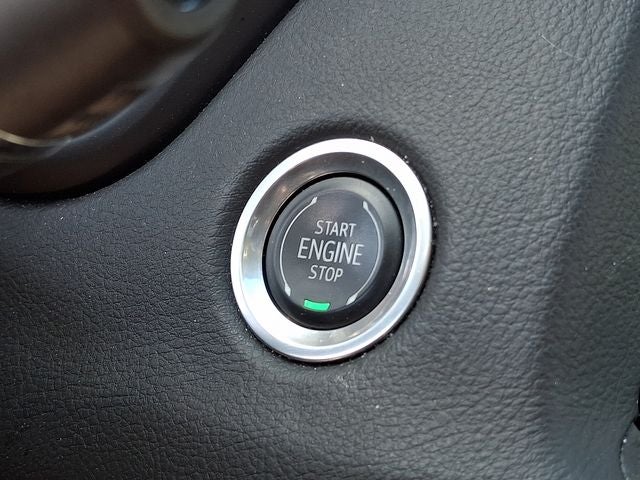 2023 Cadillac XT4 FWD Premium Luxury