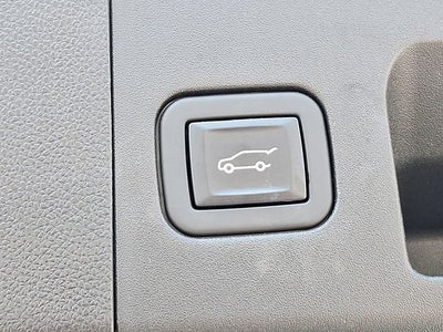 2023 Cadillac XT4 FWD Premium Luxury
