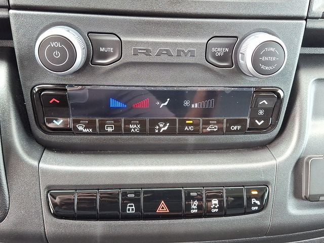 2024 RAM ProMaster Cargo Van Tradesman