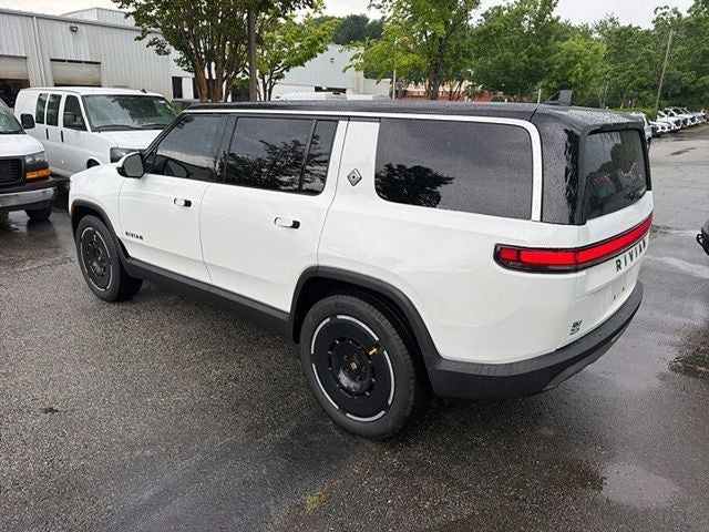 2025 Rivian R1S Adventure
