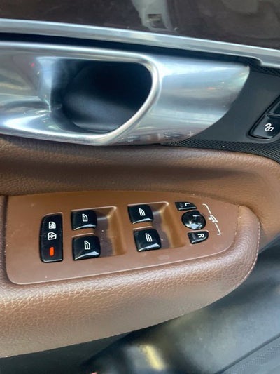 2019 Volvo XC90 Momentum