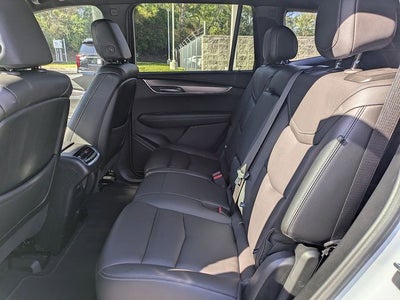 2024 Cadillac XT6 Luxury