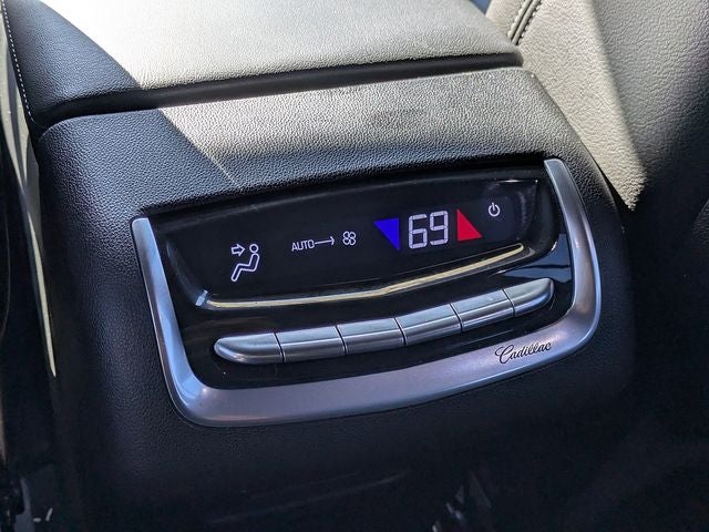 2024 Cadillac XT6 Luxury