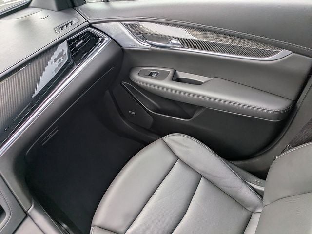 2025 Cadillac XT6 Sport