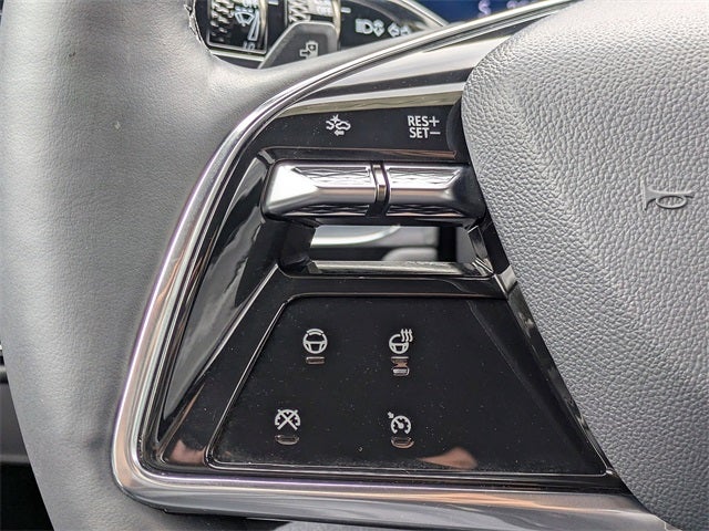 2023 Cadillac LYRIQ Luxury