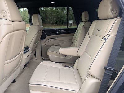 2022 Cadillac Escalade Premium Luxury