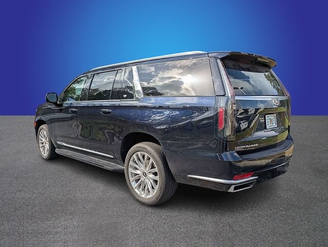 2023 Cadillac Escalade ESV Premium