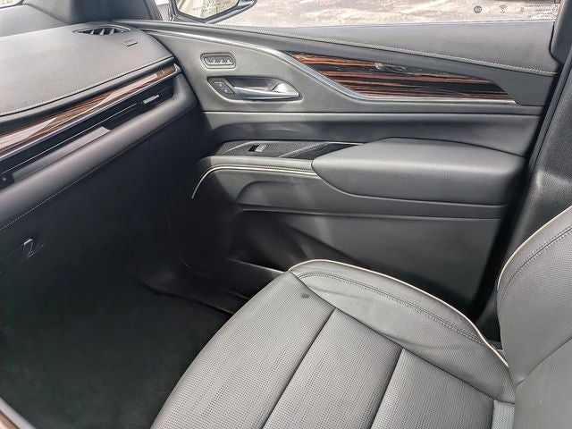 2023 Cadillac Escalade ESV Premium