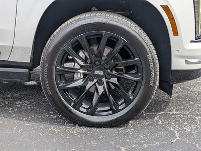 2025 Cadillac Escalade ESV Premium