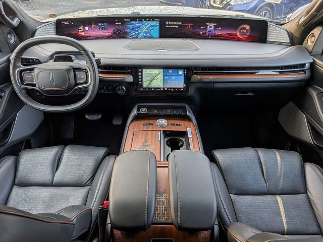 2025 Lincoln Navigator L Black Label