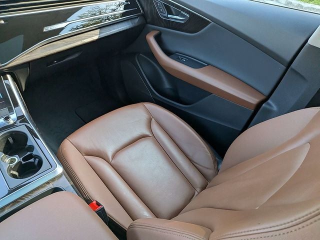 2022 Audi Q8 55 Premium quattro