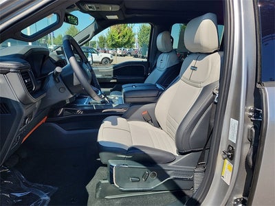 2025 Ford F-150 Lightning Platinum®