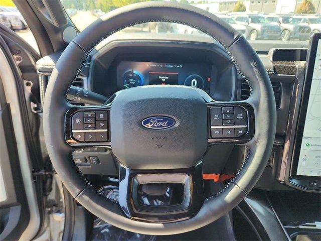 2025 Ford F-150 Lightning Platinum®