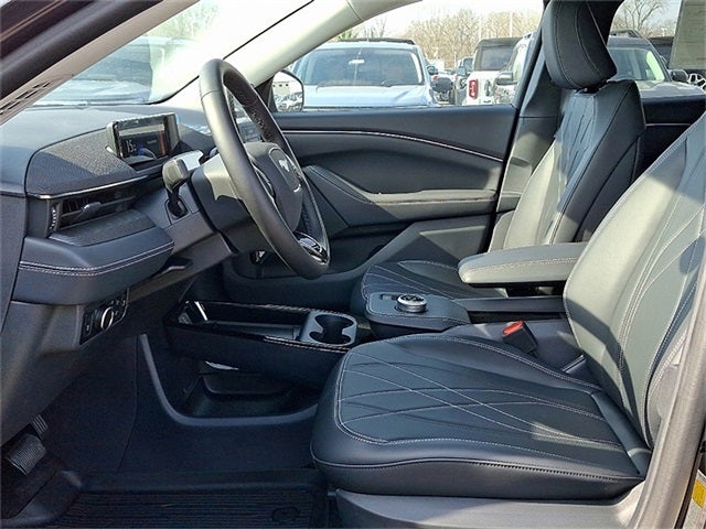 2024 Ford Mustang Mach-E Select