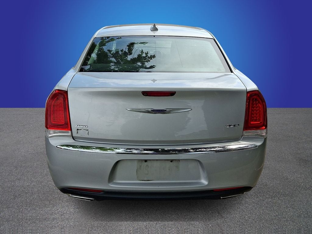2019 Chrysler 300 Touring