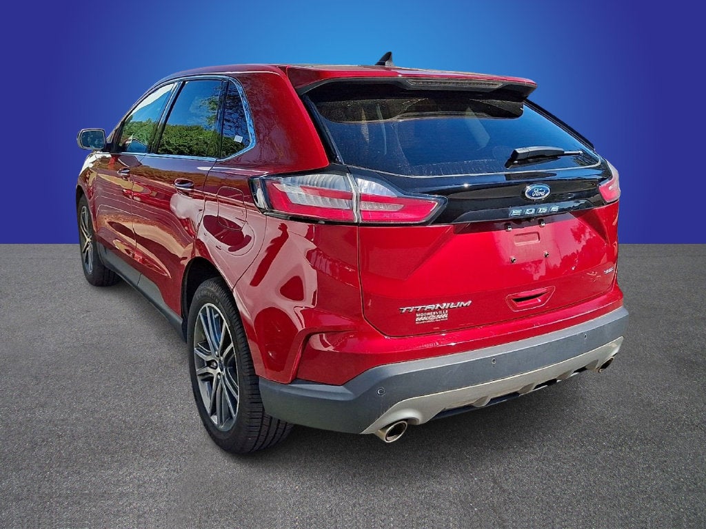 2022 Ford Edge Titanium