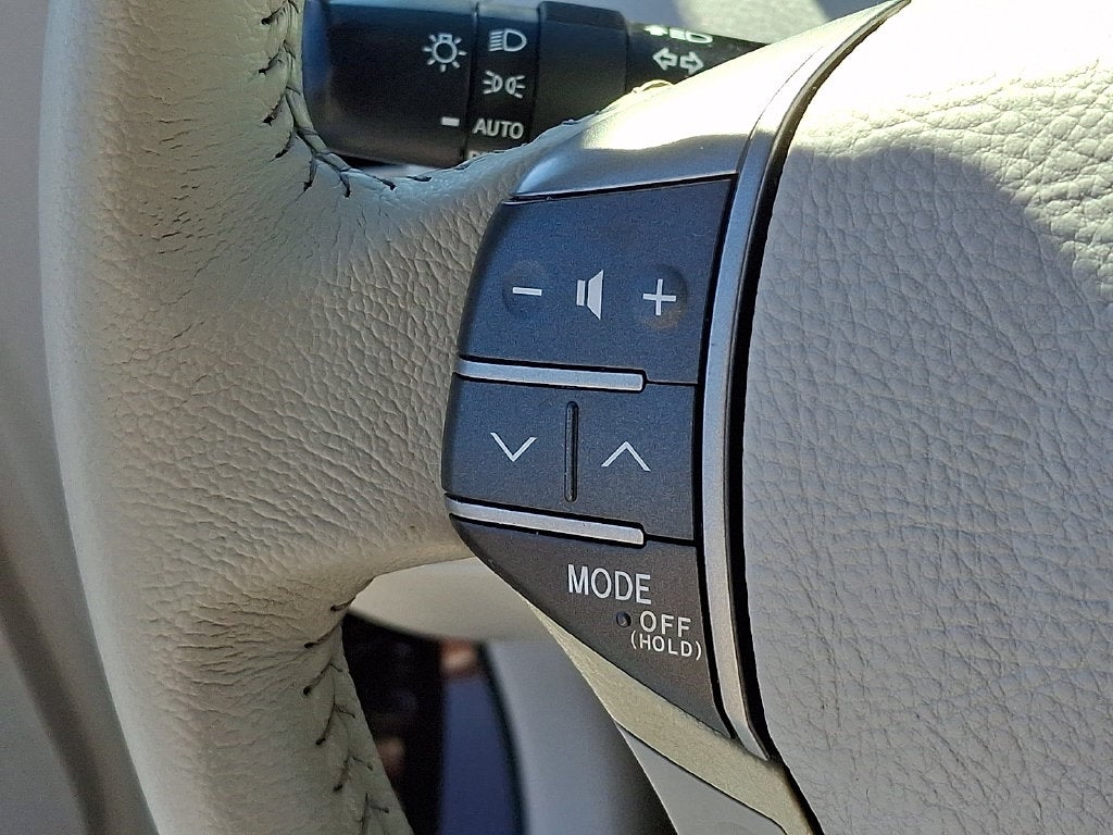 2012 Toyota Avalon Base