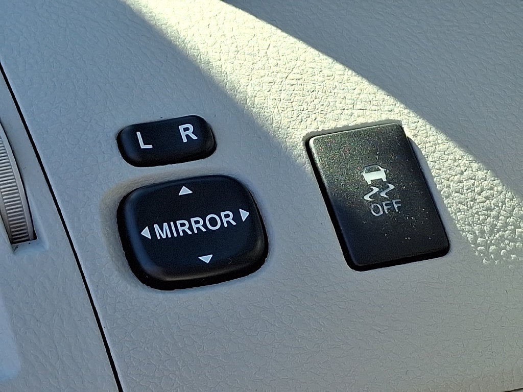2012 Toyota Avalon Base
