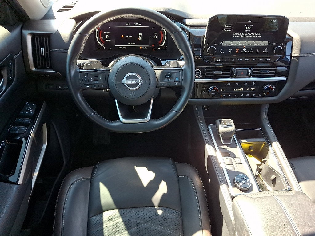 2023 Nissan Pathfinder Platinum