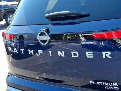 2023 Nissan Pathfinder Platinum