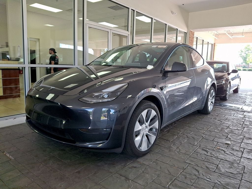 2024 Tesla Model Y Long Range