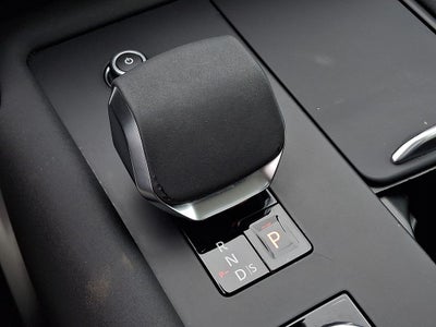 2024 Land Rover Discovery S