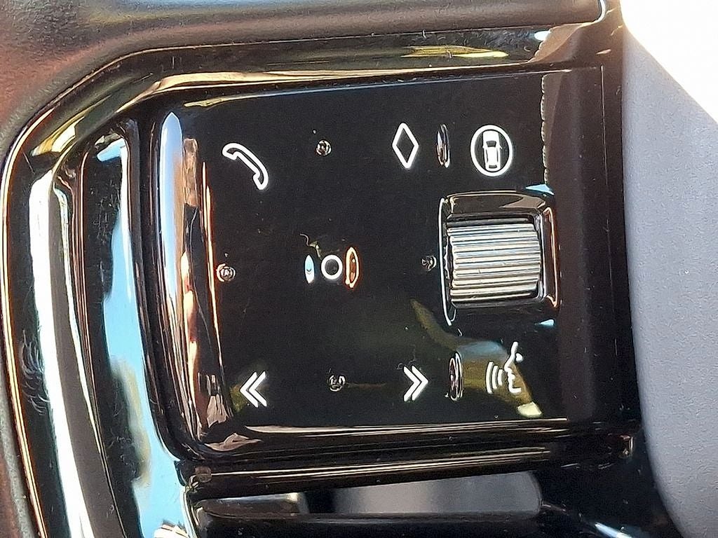 2025 Land Rover Range Rover Velar Dynamic SE