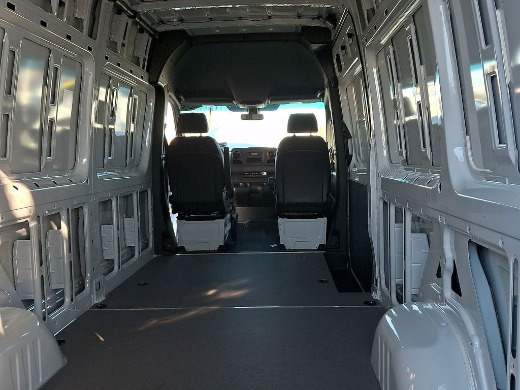 2025 Mercedes-Benz Sprinter 2500 High Roof