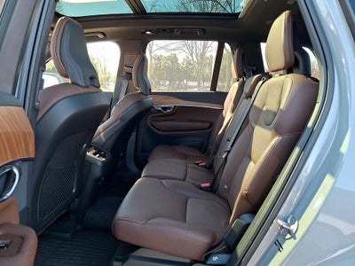 2025 Volvo XC90 B5 Plus