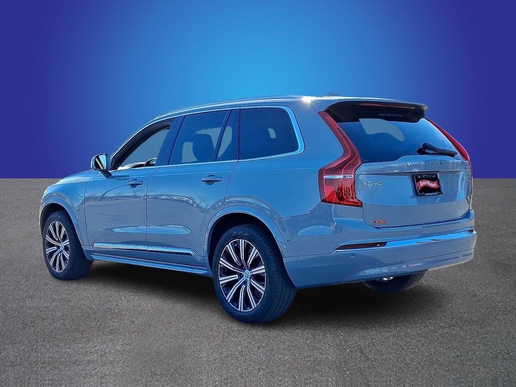 2025 Volvo XC90 B5 Plus