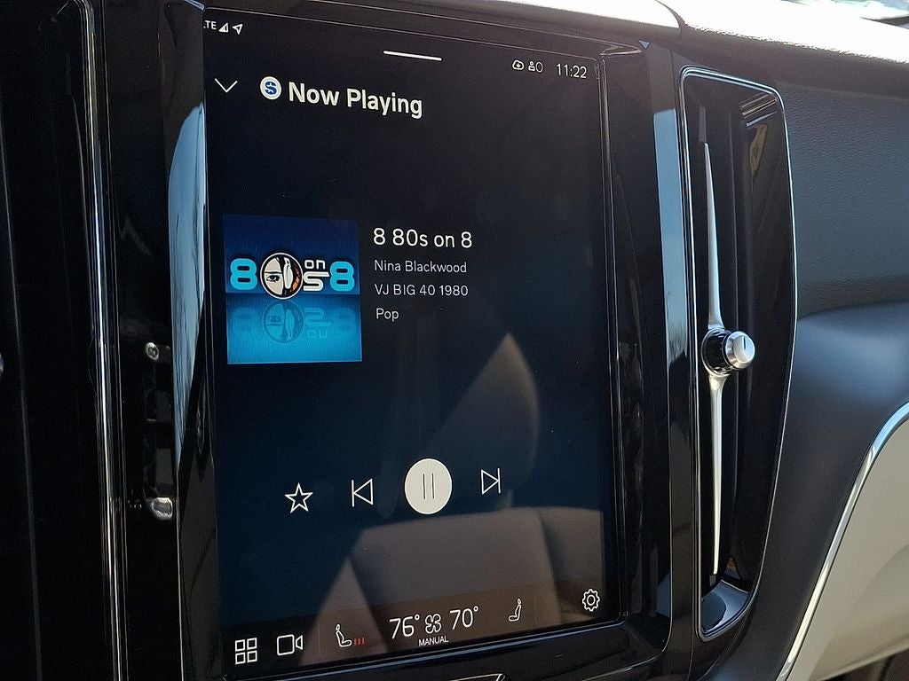 2025 Volvo XC60 B5 Core