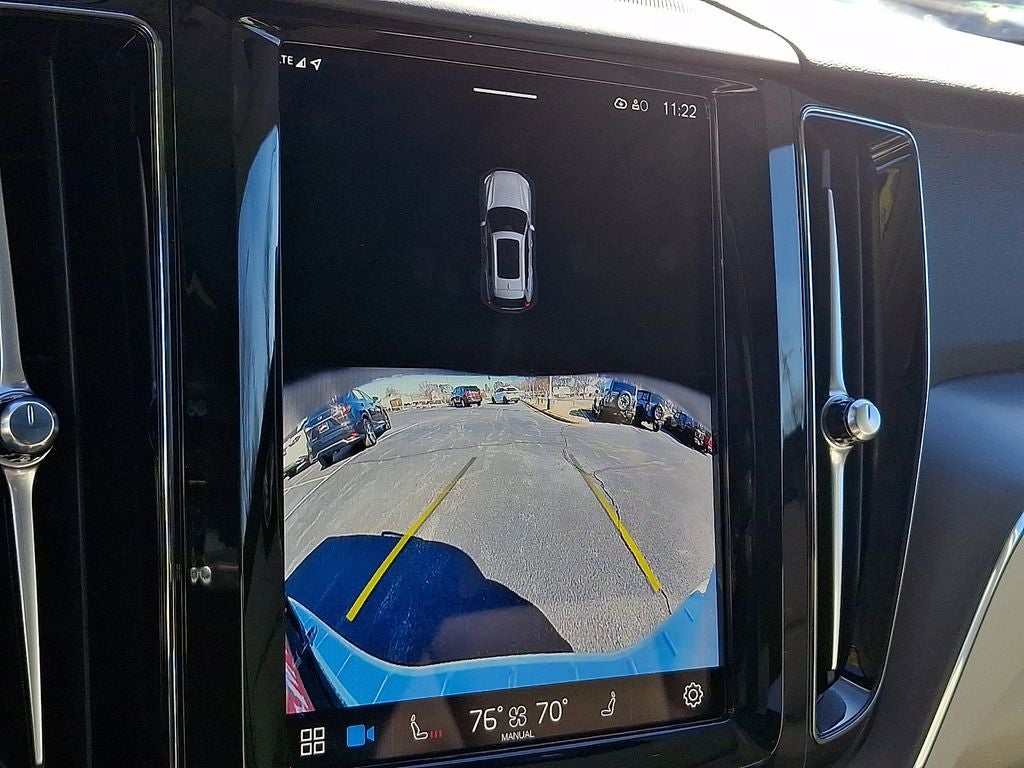 2025 Volvo XC60 B5 Core