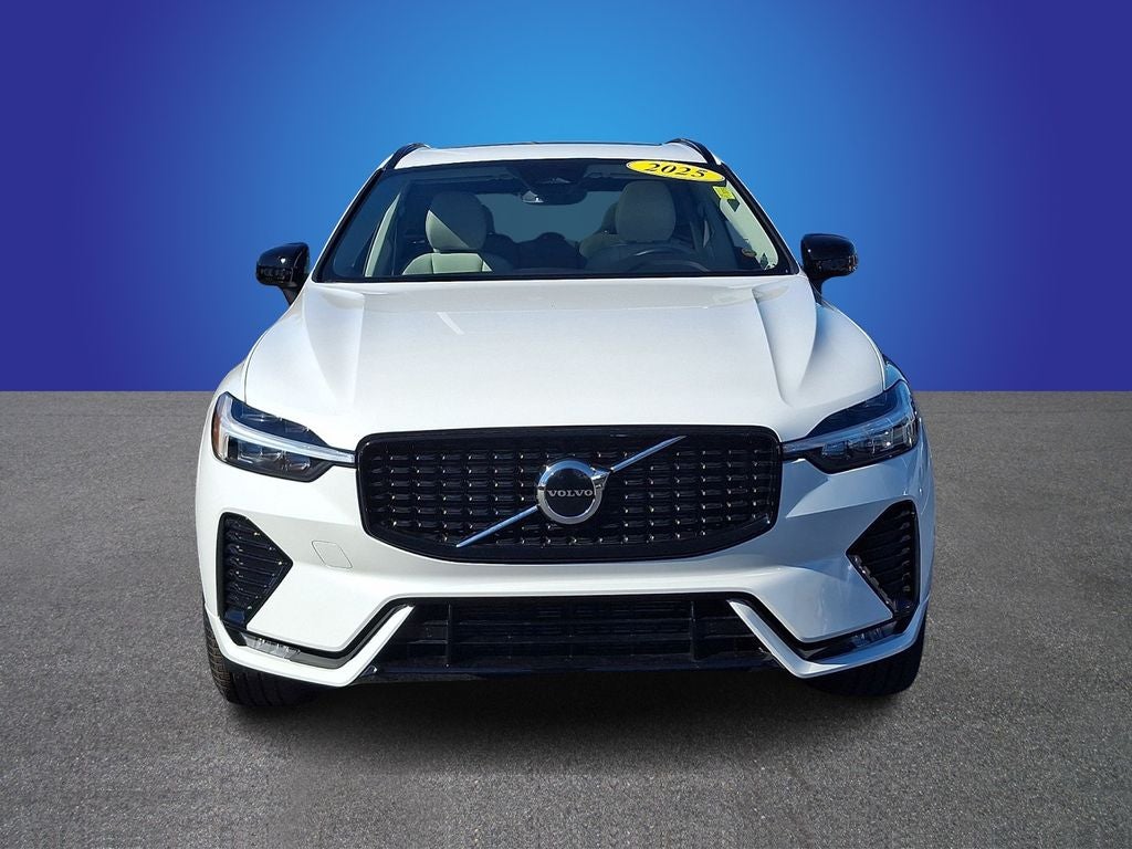 2025 Volvo XC60 B5 Core