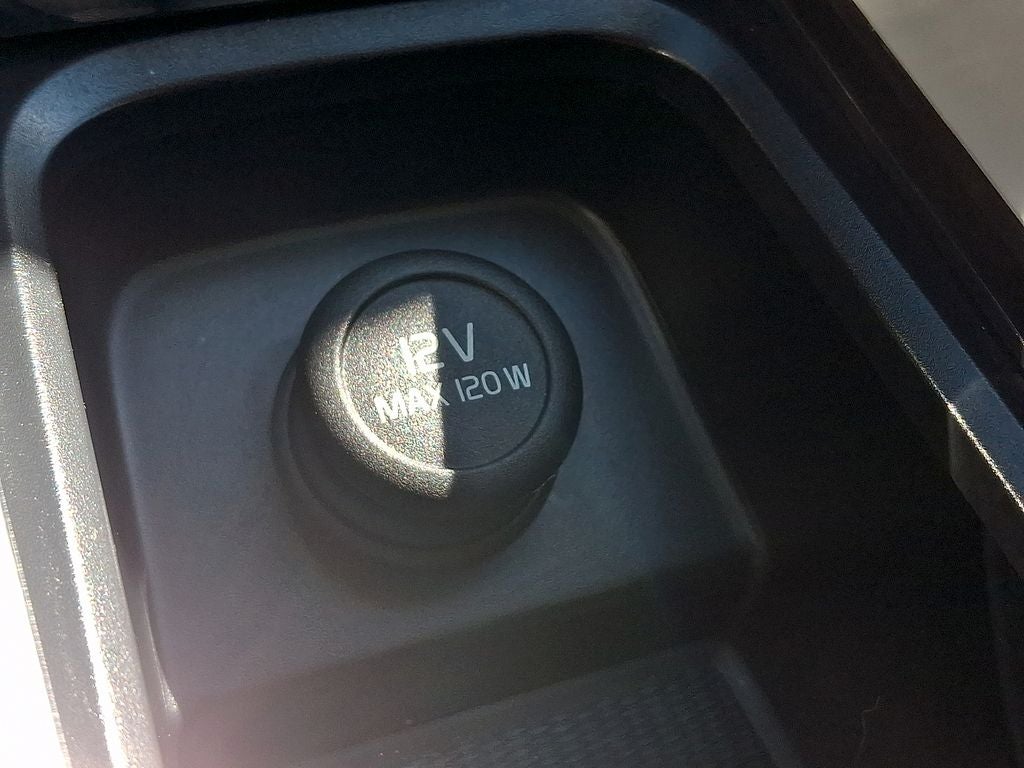 2025 Volvo XC60 B5 Core