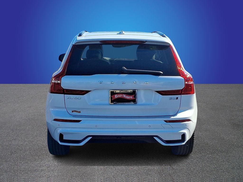 2025 Volvo XC60 B5 Core
