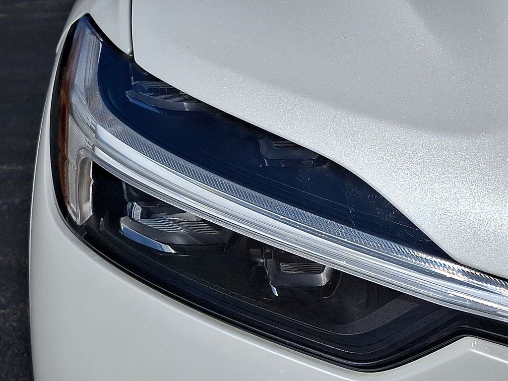 2025 Volvo XC60 B5 Core