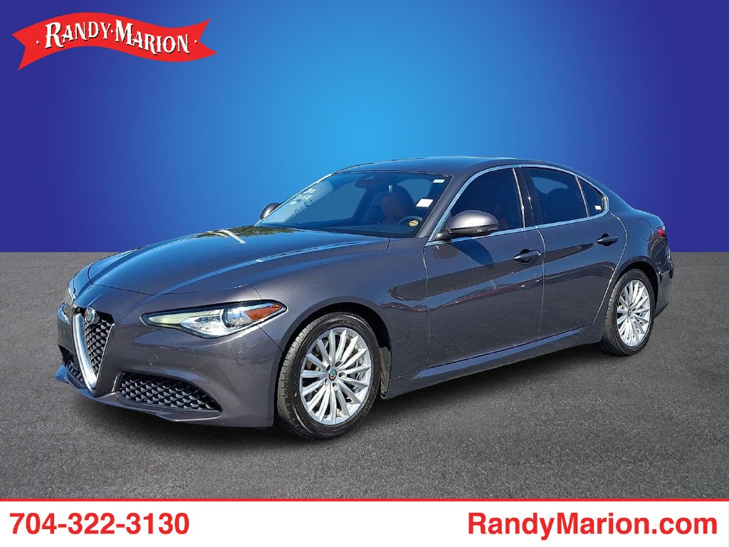 2021 Alfa Romeo Giulia Base