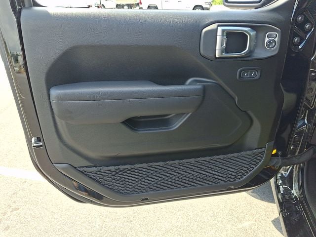 2025 Jeep Wrangler 4-Door Summit 4x4