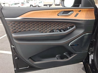 2024 Jeep Grand Cherokee L Summit Reserve 4x4