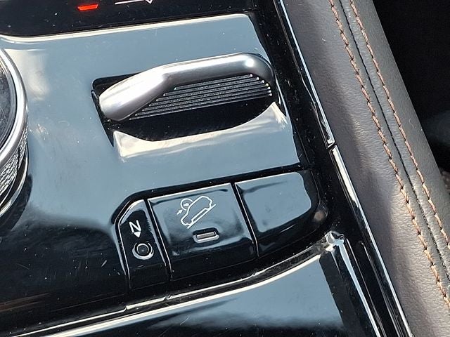 2025 Jeep Grand Cherokee L Summit Reserve 4x4