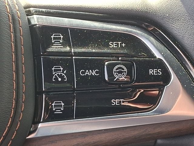 2023 Jeep Grand Cherokee Summit