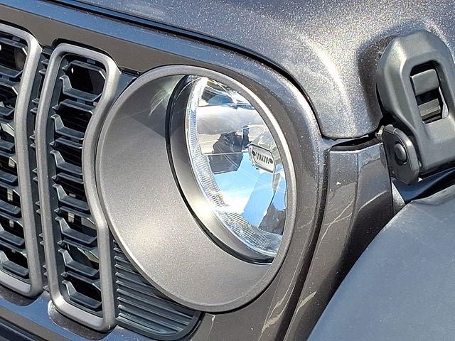 2024 Jeep Gladiator Sport