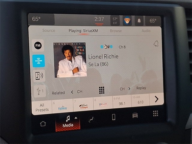 2023 RAM 1500 Classic Tradesman Crew Cab 4x4 6'4' Box