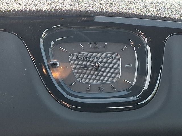 2023 Chrysler 300 300S