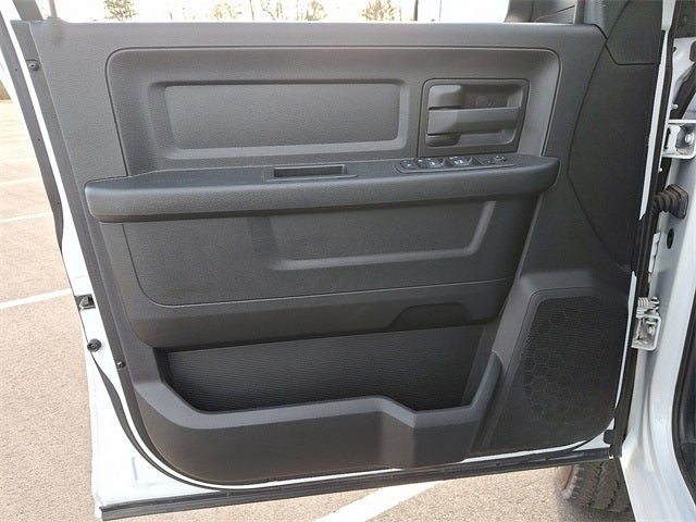 2022 RAM 2500 Tradesman Crew Cab 4x4 6'4' Box