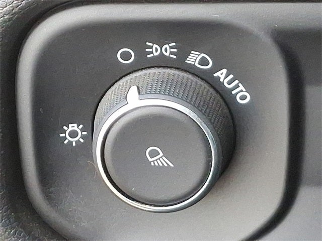 2022 RAM 2500 Tradesman Crew Cab 4x4 6'4' Box