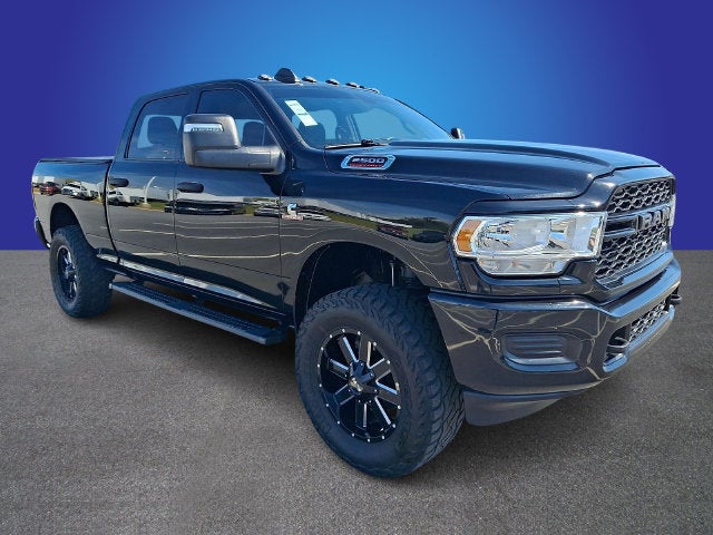 2024 RAM 2500 Tradesman Crew Cab 4x4 6'4' Box
